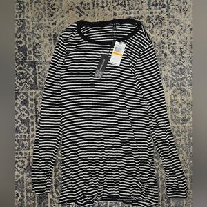 Cable & Gauge Black and White Striped Long Sleeve Tee